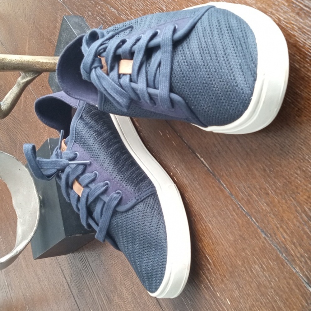 🚨B2G1 New OLUKAI Blue White Canvas Sneakers